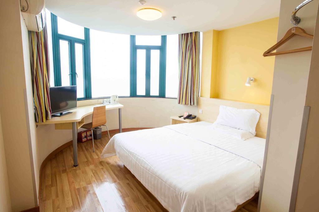7Days Inn Foshan Coach Terminal Екстериор снимка