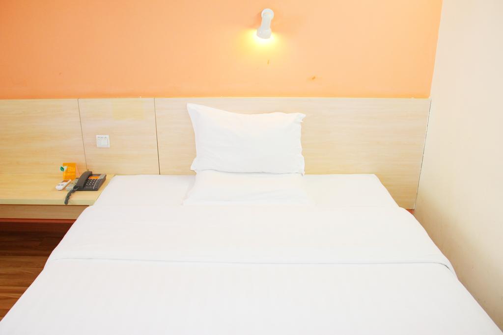 7Days Inn Foshan Coach Terminal Екстериор снимка